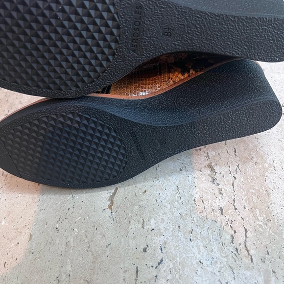 Aerosoles Wedge “Brandi” Ankle Boots Size 8.5 Vegan Leather NEW - Picture 6 of 8